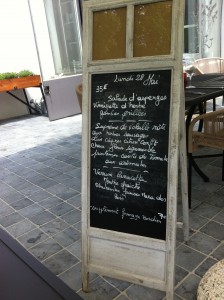 Lunch menu at Les Avisés